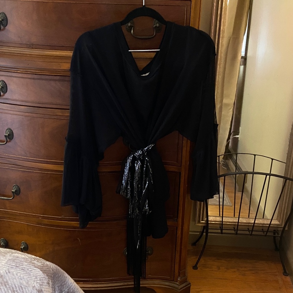 Free people oversized black mesh bell sleeved top s-lg